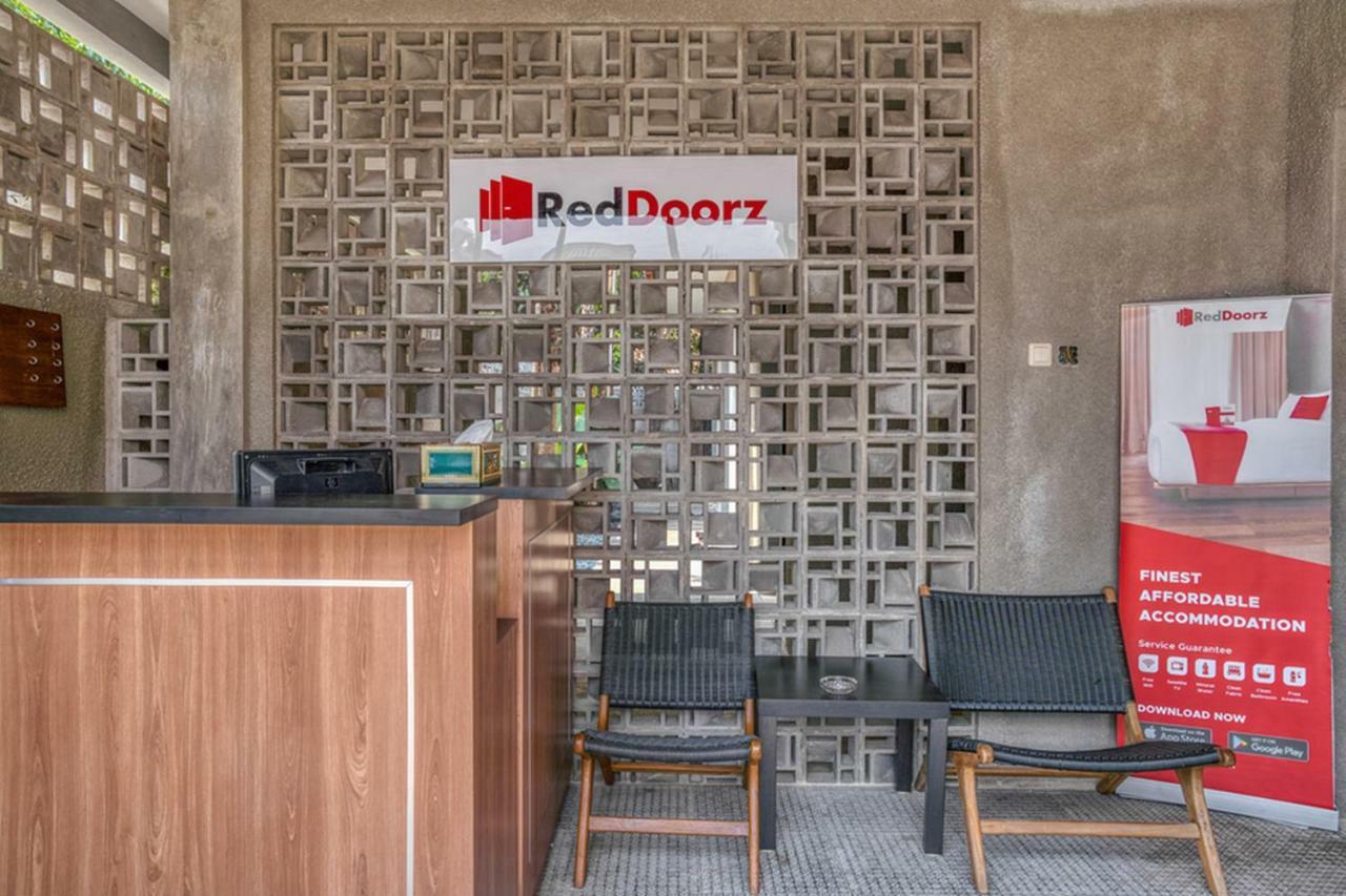 Reddoorz Syariah Premium At Cilandak Timur 2 Guest house 4*